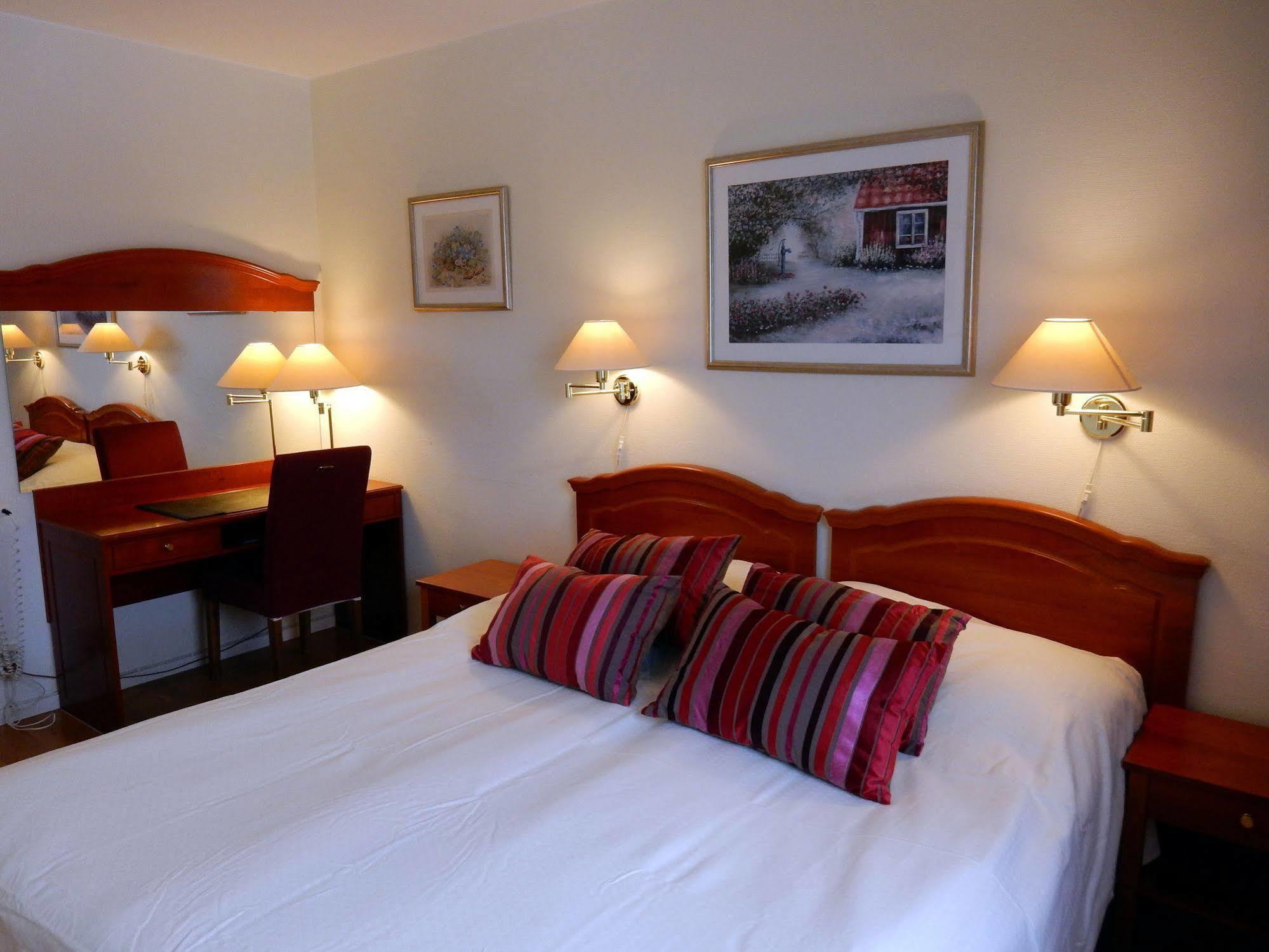 Grand Hotell Bollnaes Bagian luar foto