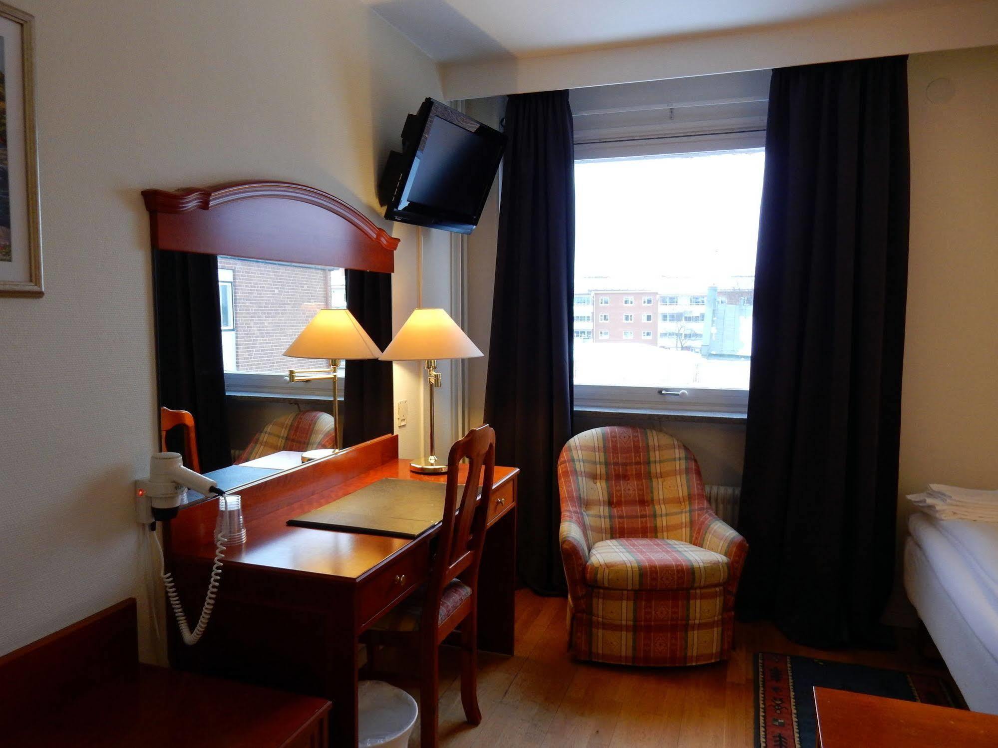 Grand Hotell Bollnaes Bagian luar foto